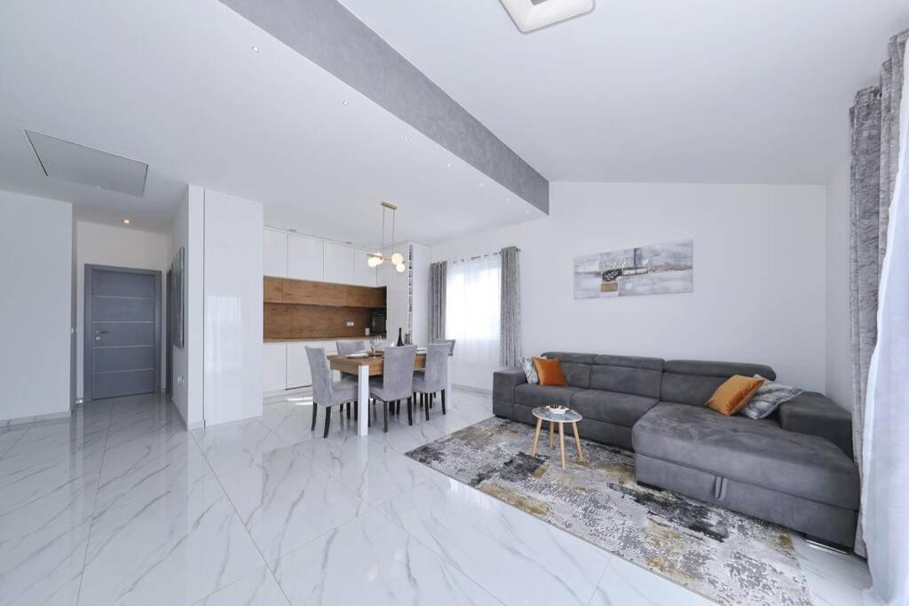 Galovac  Apartman Chiara מראה חיצוני תמונה